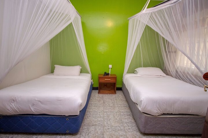 Room 3 of 49