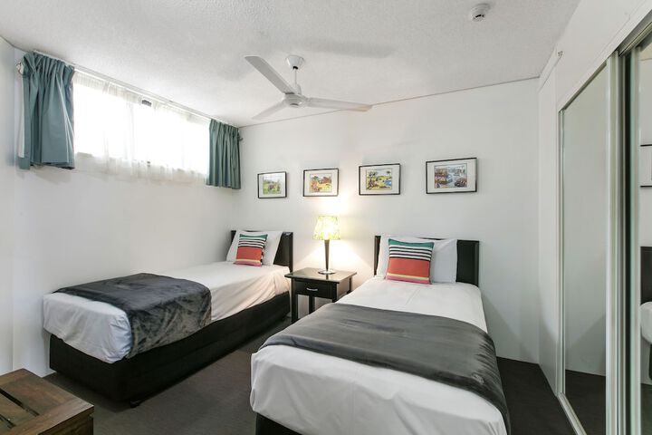 Room 26 of 208