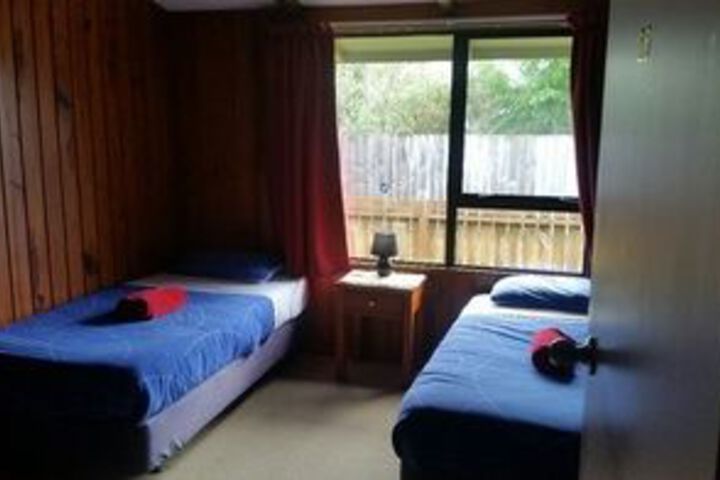 Room 12 of 40