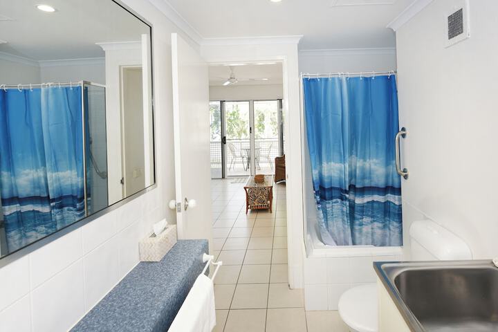 Room 14 of 21