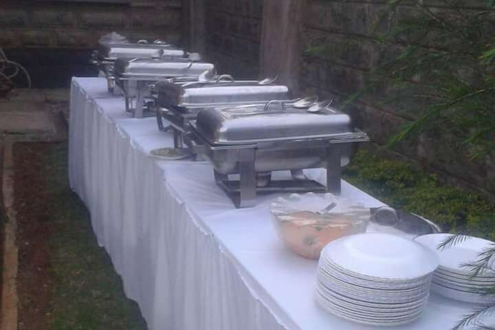 Dining 17 of 21