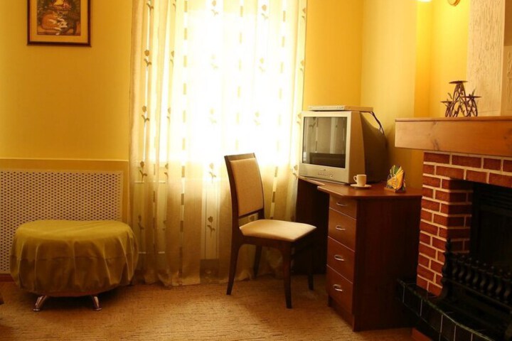 Room 9 of 115