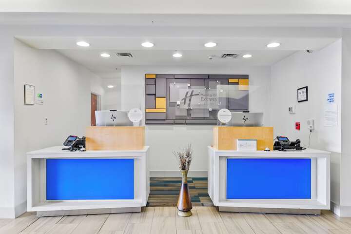 Hotel Interior 3 of 37