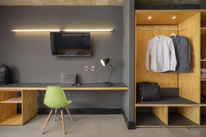 Room 14 of 41