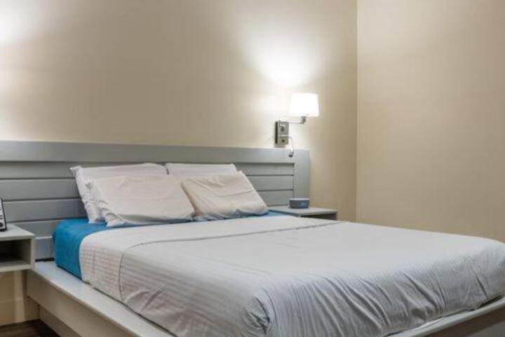 2 Double Beds (4 of 11)