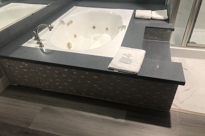 Standard | King Bed (2 of 27)