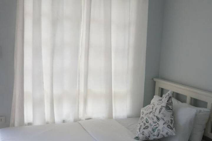Room 9 of 27