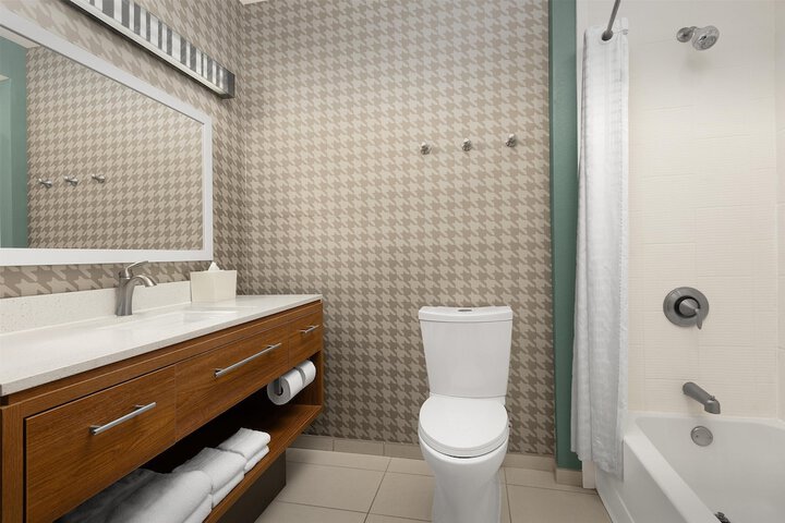 Bathroom shower