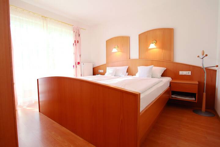 Room 9 of 39