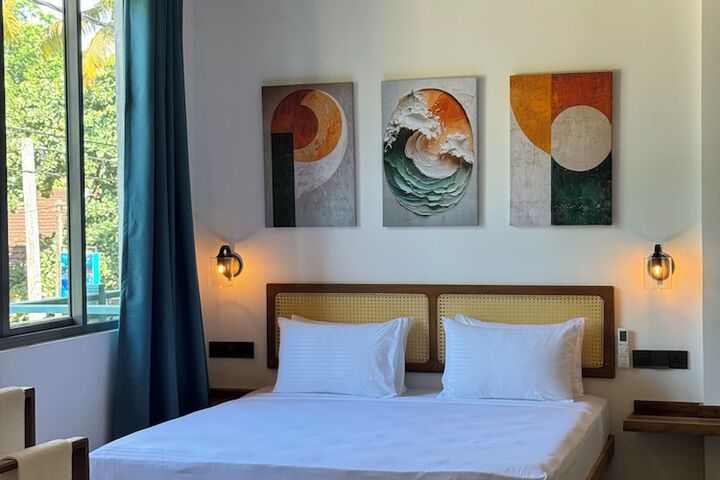 Room 10 of 36