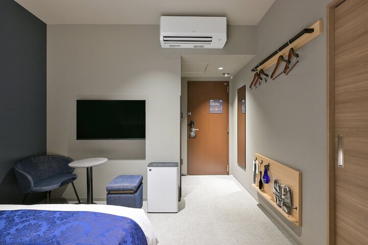 Room 14 of 29