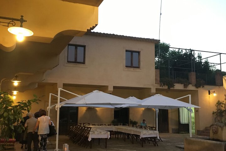 Hotel 85 of 94