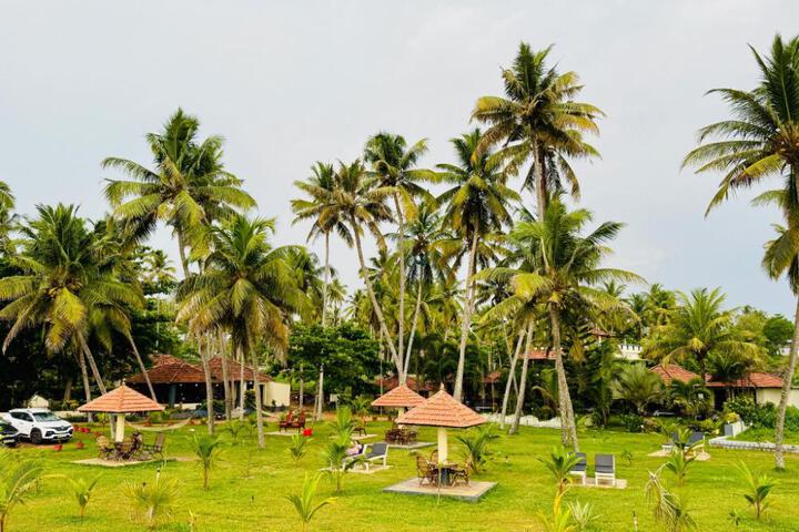 Maadathil Cottages & Beach Resort