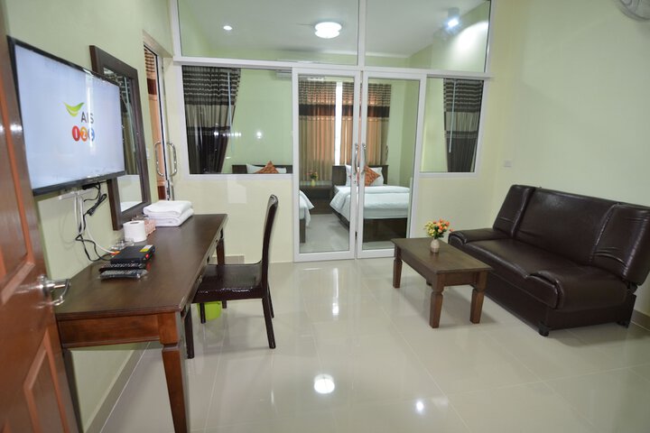 Room 18 of 47