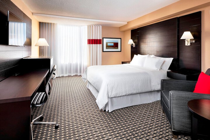 Room 8 of 20