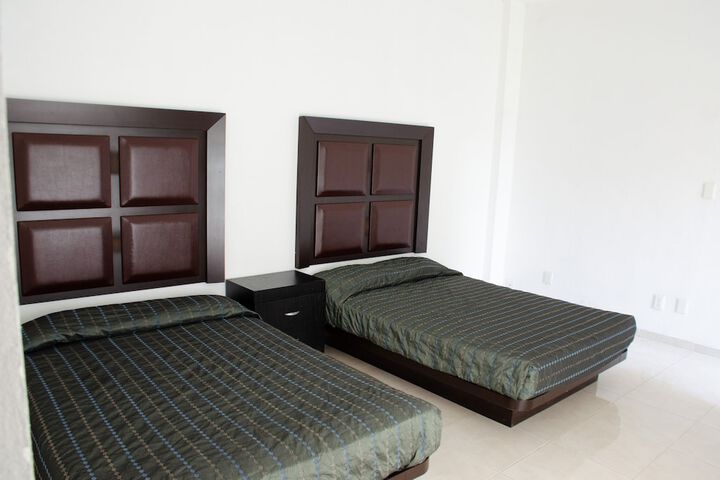 Room 28 of 44