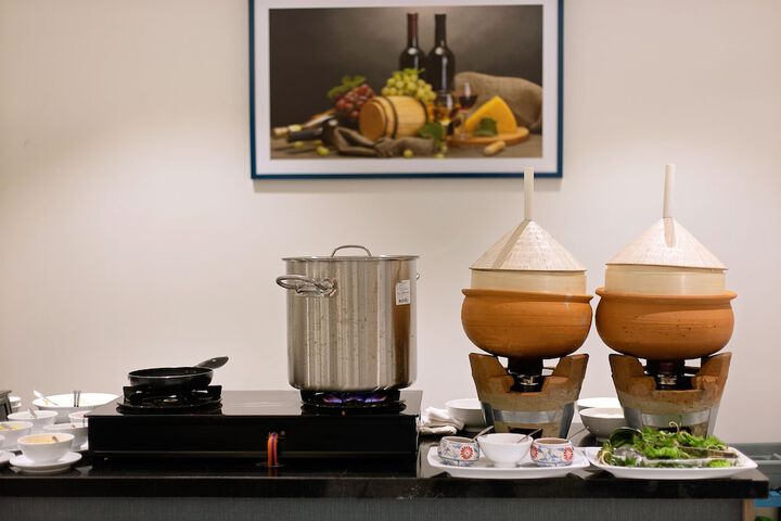 Breakfast/Coffee Service 115 of 129