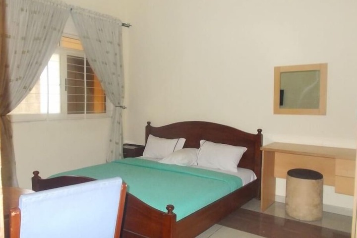 Room 8 of 29