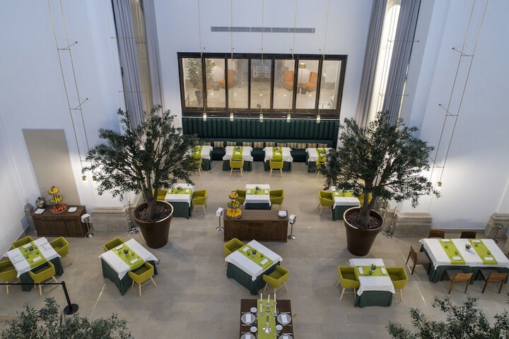 Dining 39 of 106