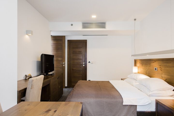 Room 21 of 114