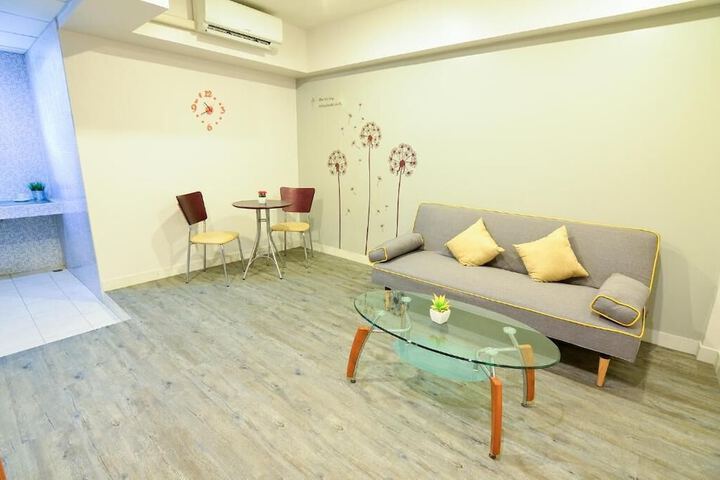 Room 19 of 30