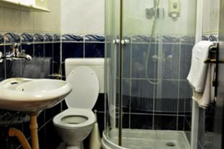 Clean Restrooms