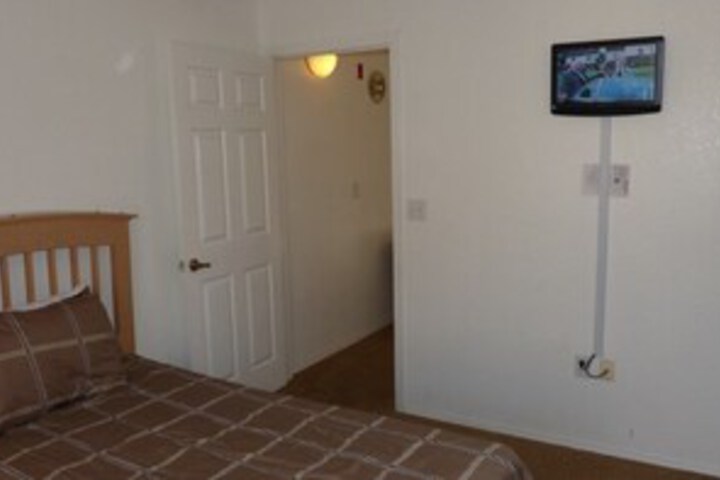 Room 22 of 33