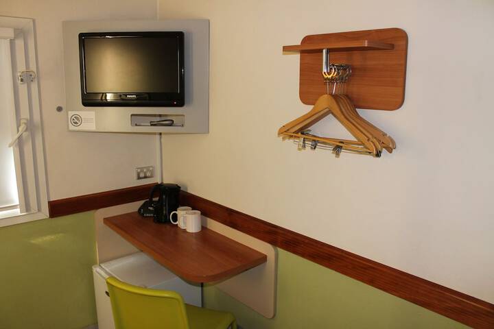 Room 25 of 52