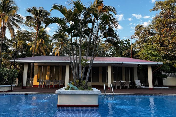 Hotel Pool