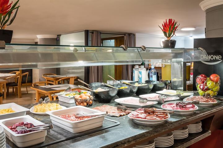 Breakfast/Coffee Service 92 de 129