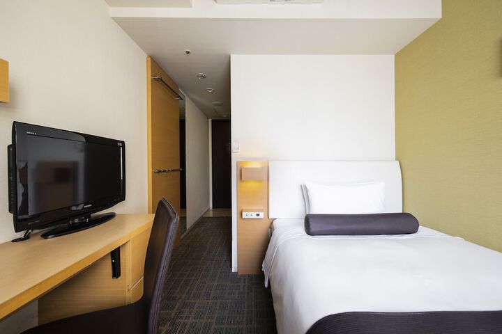 Room 15 of 62