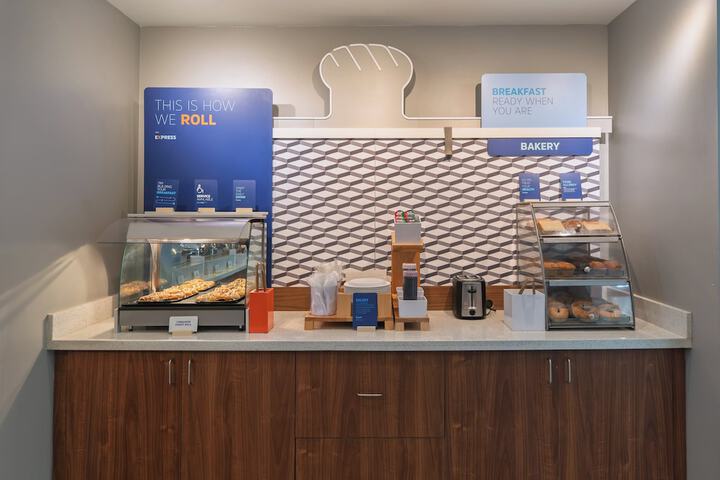 Breakfast/Coffee Service 53 of 67