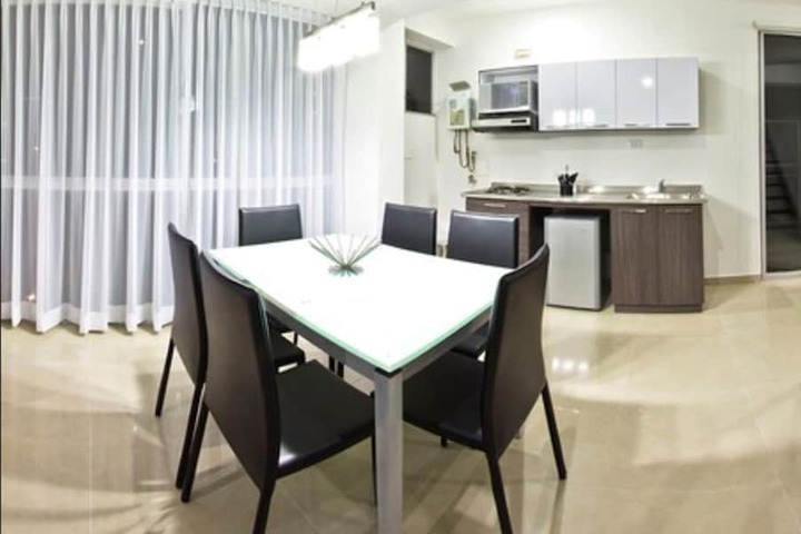Dining Photos