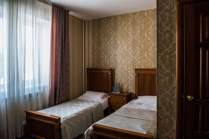 Room 28 of 60