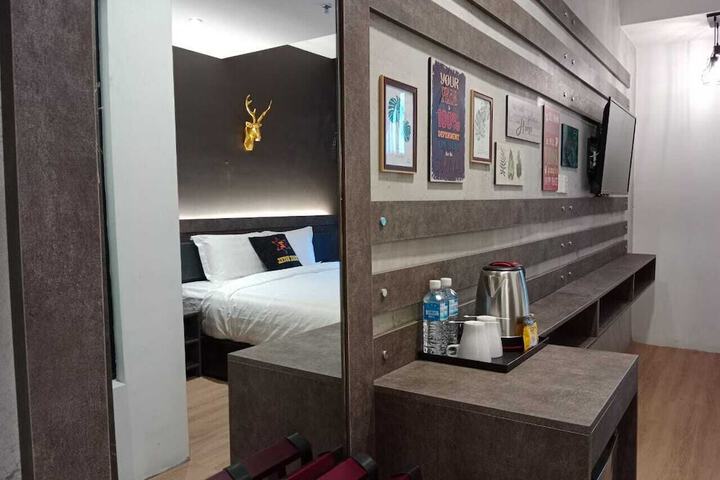 Room 22 of 46