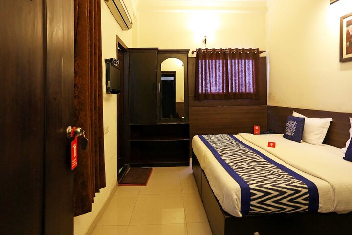 Room 7 of 11