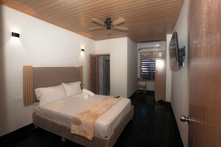 Room 15 of 39