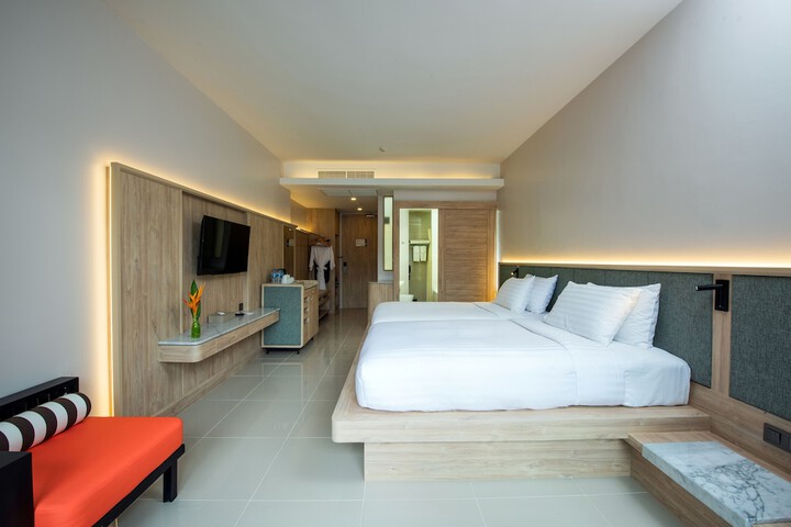 Room 26 of 156