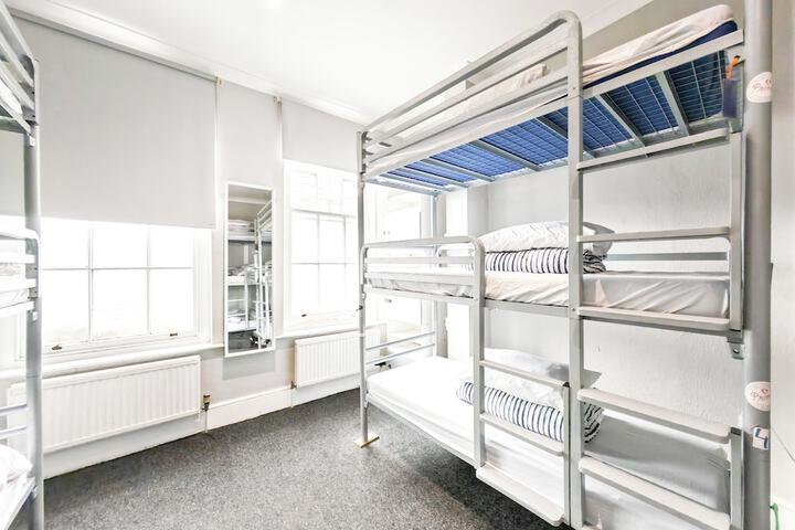 Room 35 of 50