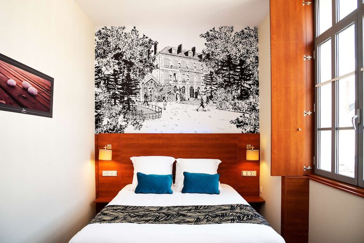 Room 10 of 73