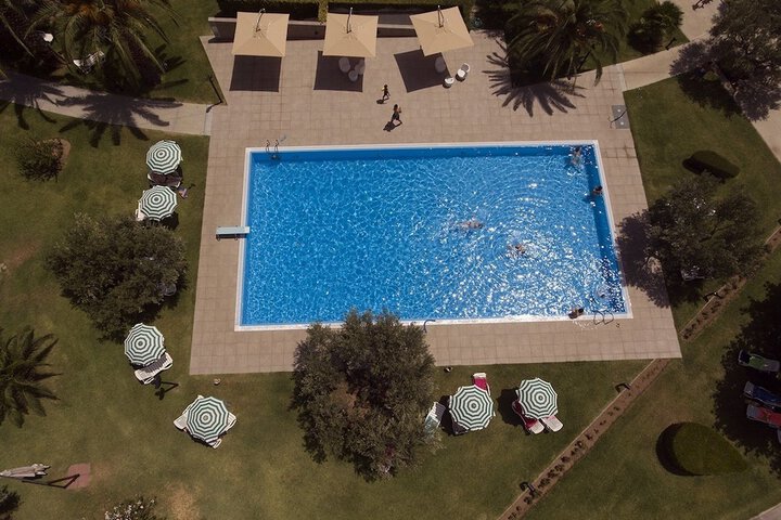 Pool 94 of 138