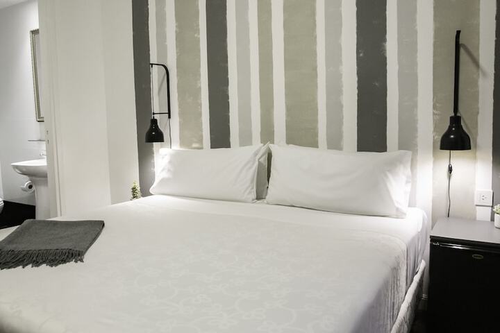 Room 8 of 67