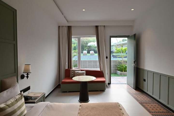 Room 11 of 35