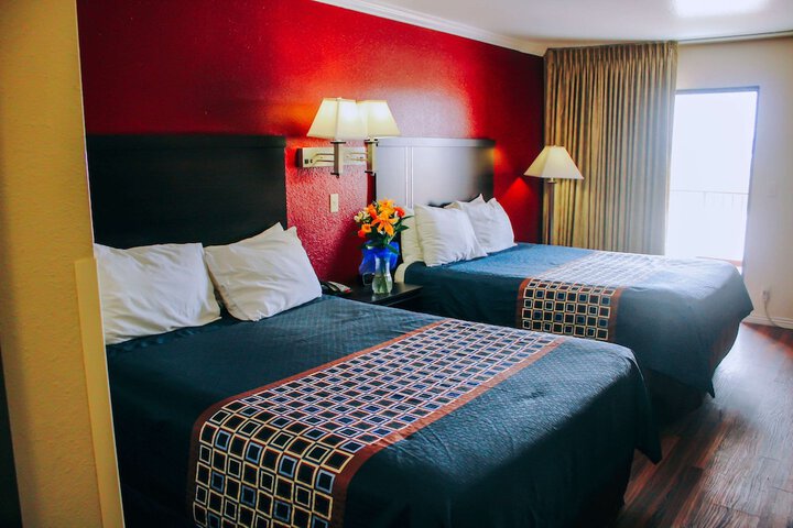 Room 18 of 48
