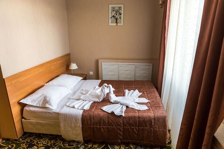 Room 17 of 48