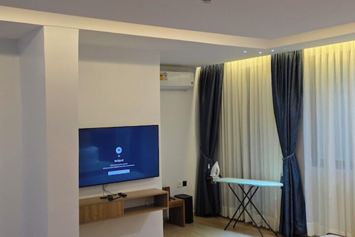 Room 25 of 61
