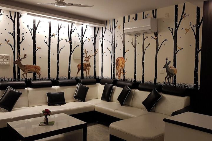 Hotel Interior 7 of 97