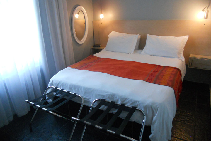 Room 6 of 6