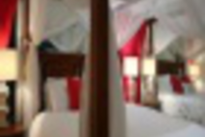 Room 27 of 180