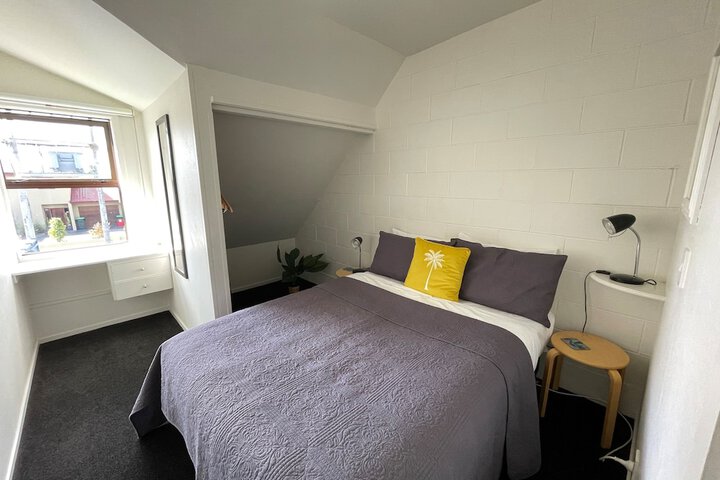 Room 10 of 57